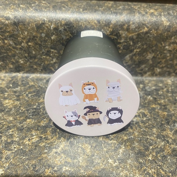 Sand + Paws Pumpkin Harvest small candle - Picture 2 of 5